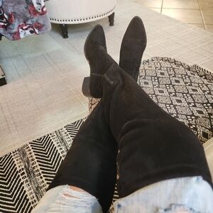 Boots.  Above the knee.  Suede. Size says 8 but I wear 6.5 to 7.0 and fit.